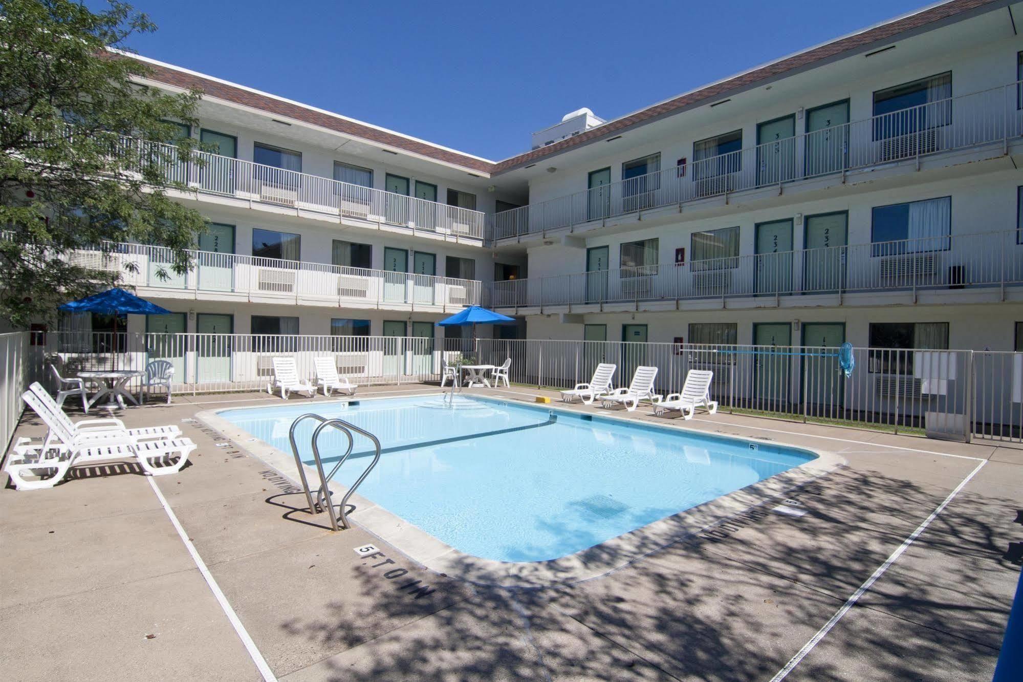 Motel 6-Roseville, Mn - Minneapolis North Extérieur photo